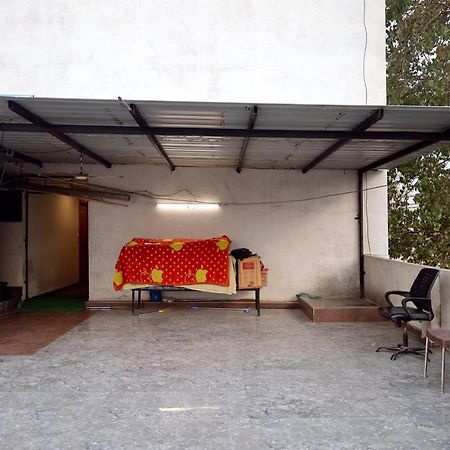 Hotel Madhav Villa Ahmedabad Exterior photo